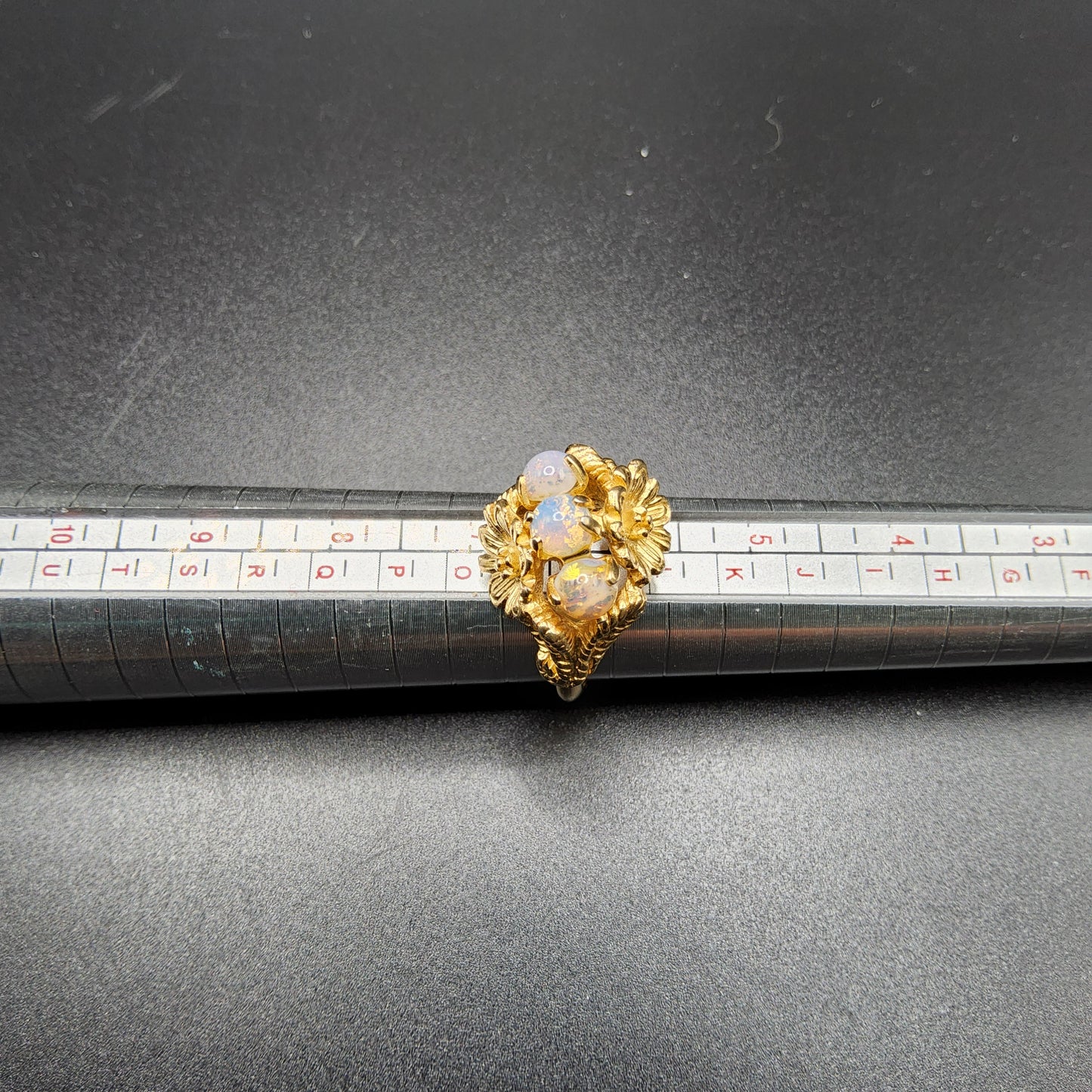 Vintage Avon Faux Opal Trio Gold Toned Flower Ring